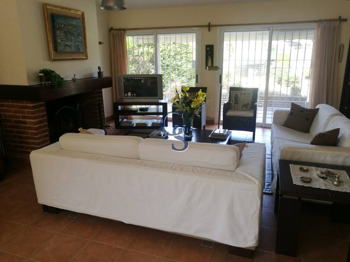 Casa ID.294386 - En zona tranquila. 