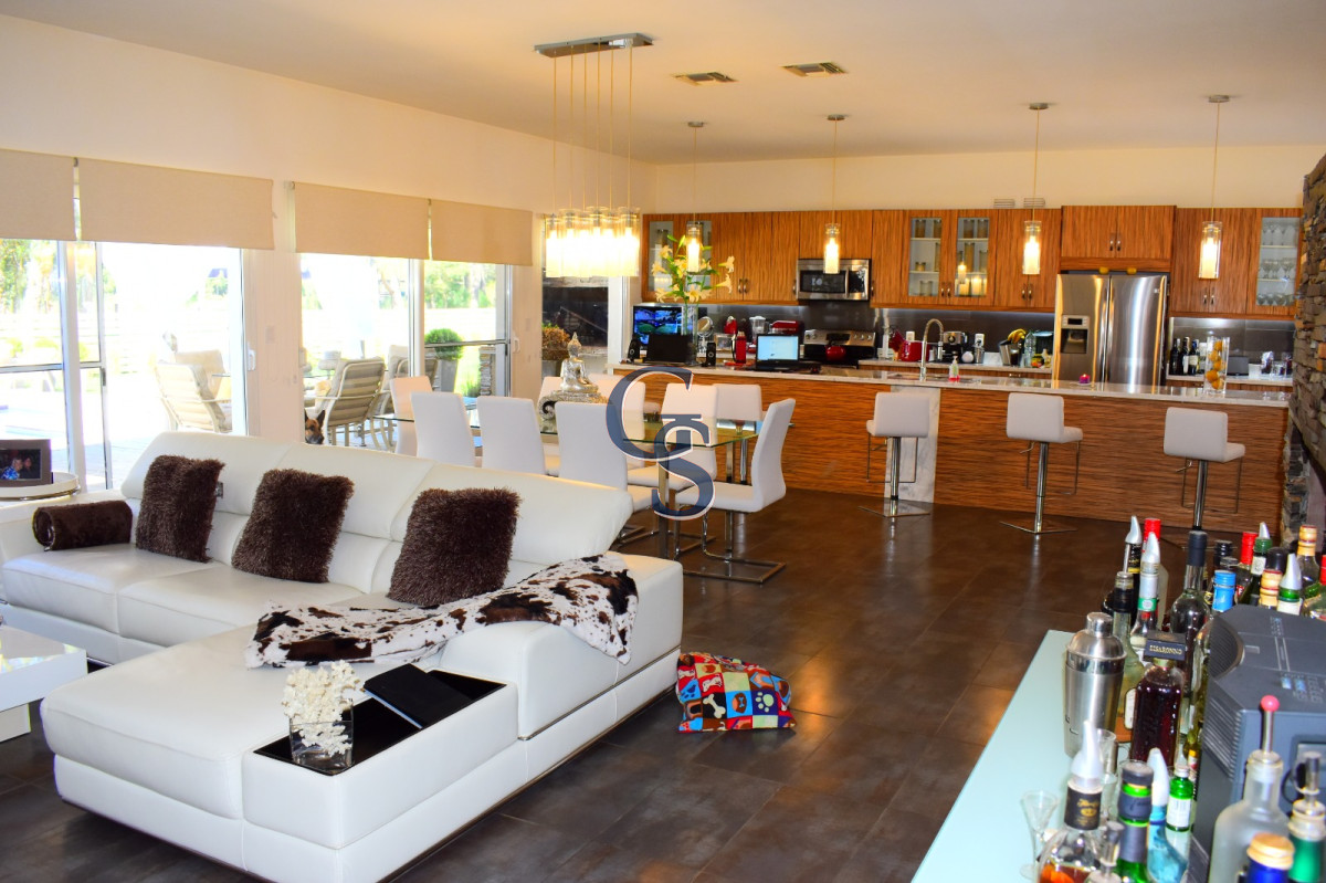 Casa ID.295183 - Casa en Pinares, 3 dormitorios *