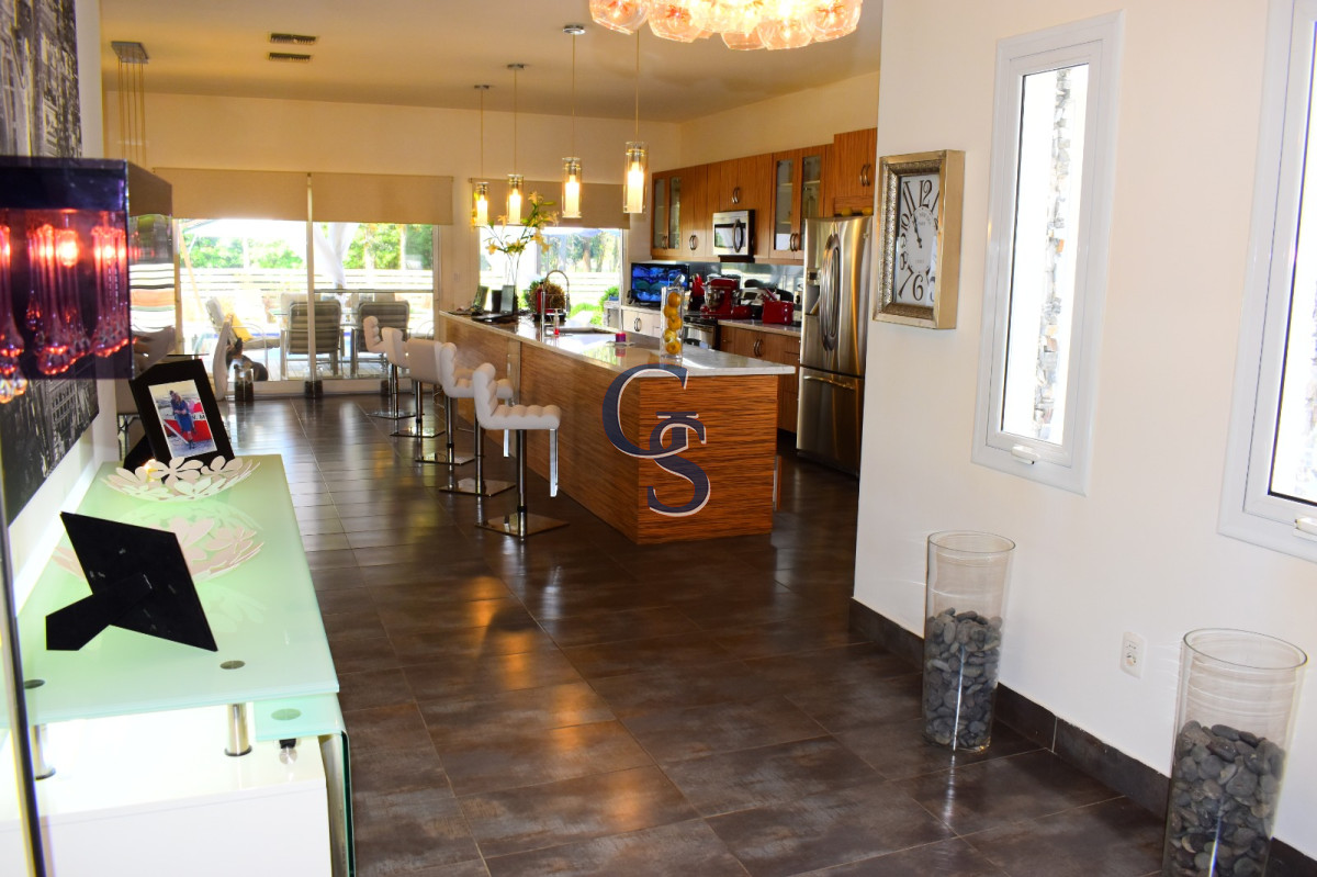 Casa ID.295183 - Casa en Pinares, 3 dormitorios *