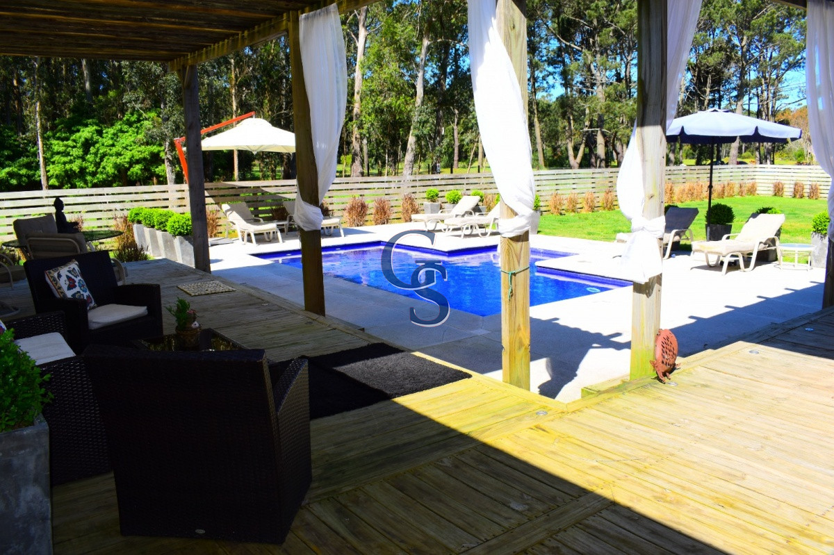 Casa ID.295183 - Casa en Pinares, 3 dormitorios *
