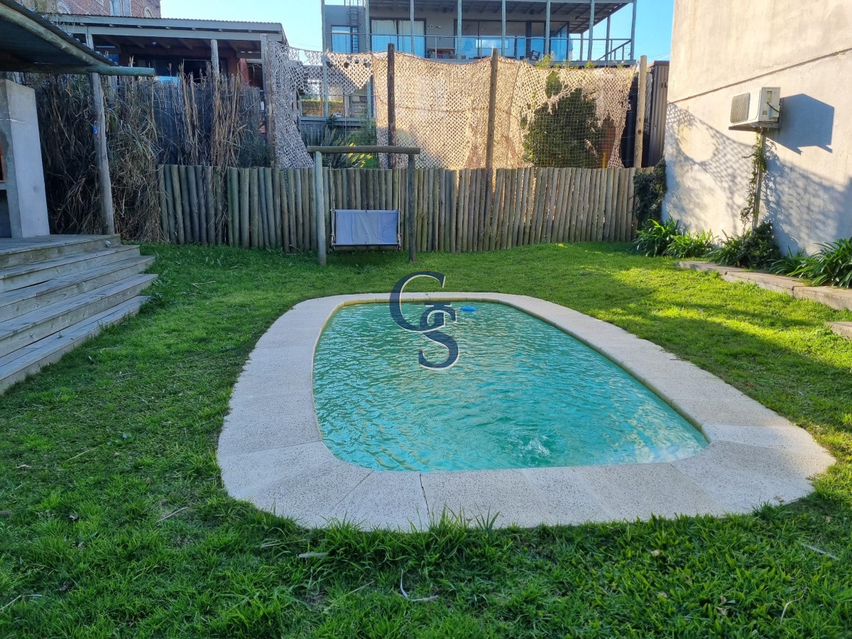 Casa ID.295026 - Chalet de moderno diseño a metros del mar.