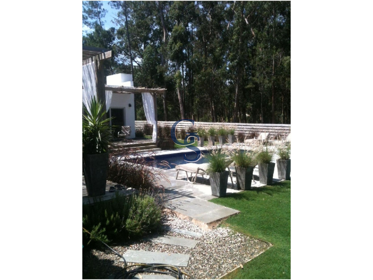 Casa ID.295183 - Casa en Pinares, 3 dormitorios *
