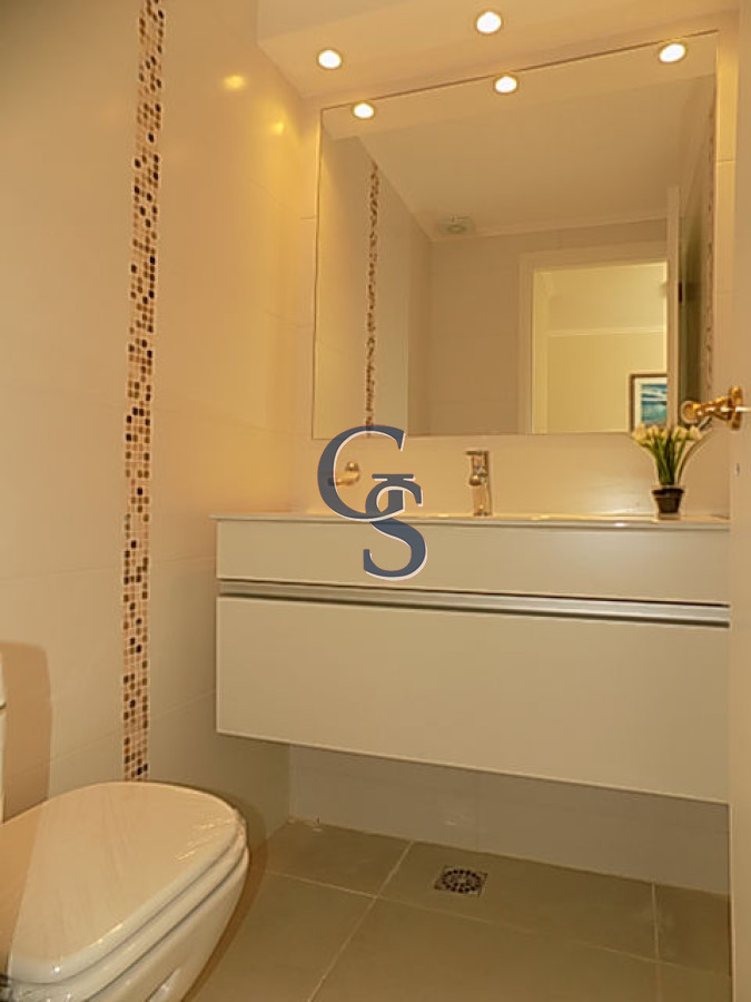 Casa ID.295230 - A pasos de conocida avenida y proxima a Playa Mansa.