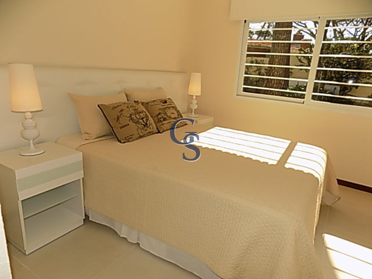 Casa ID.295230 - A pasos de conocida avenida y proxima a Playa Mansa.