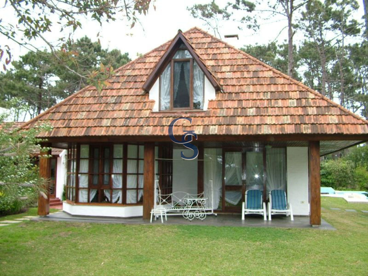 Casa ID.293166 - en zona residencial cerca de todo 