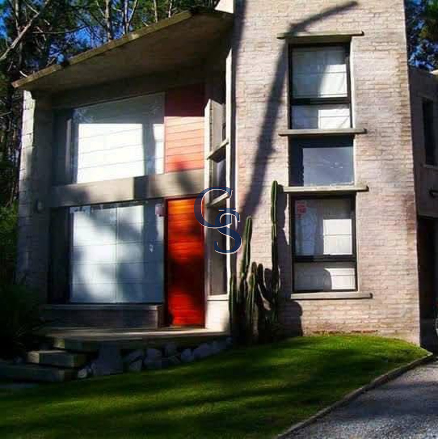 Casa ID.295110 - Chalet con moderno diseño en Montoya