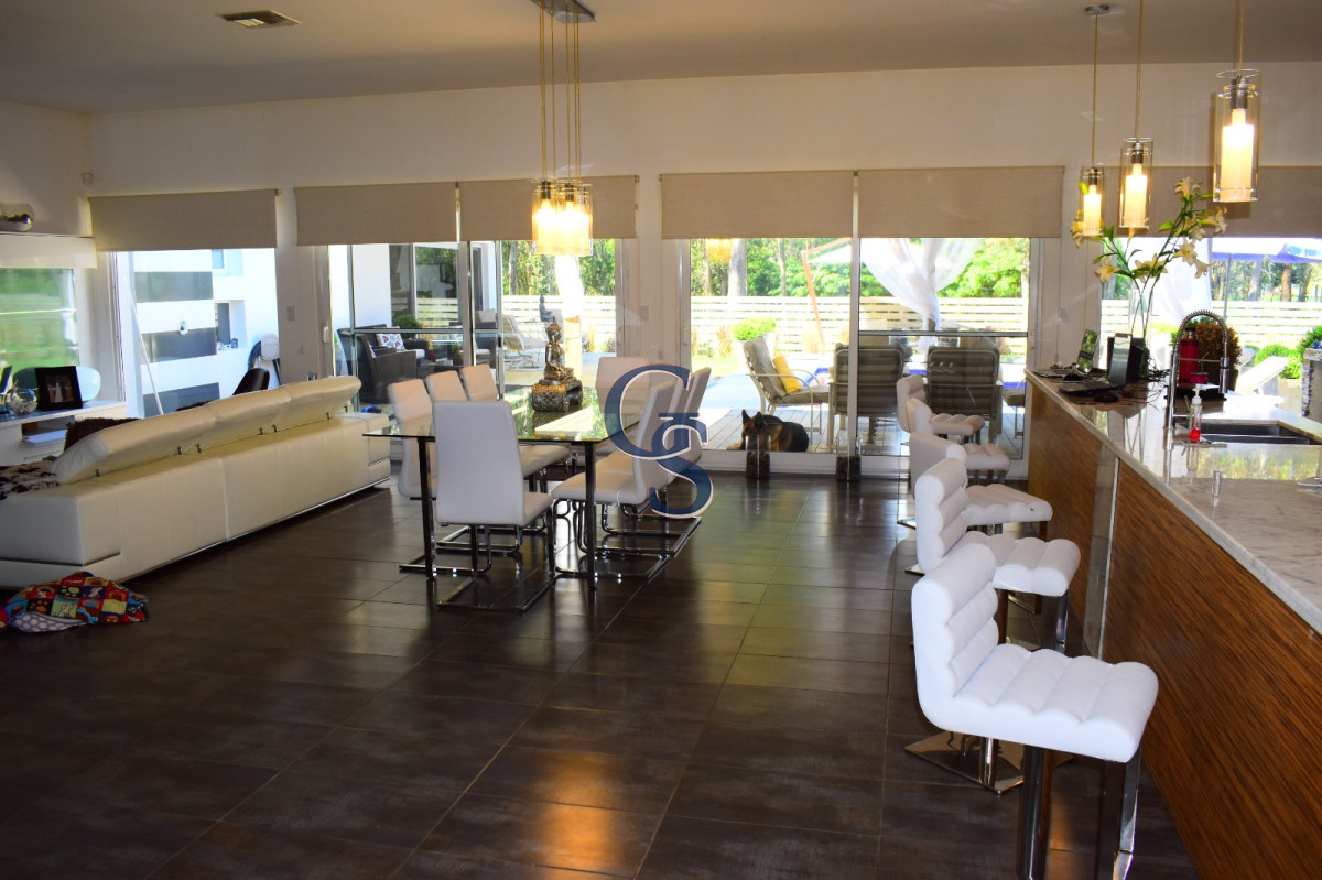 Casa ID.295183 - Casa en Pinares, 3 dormitorios *