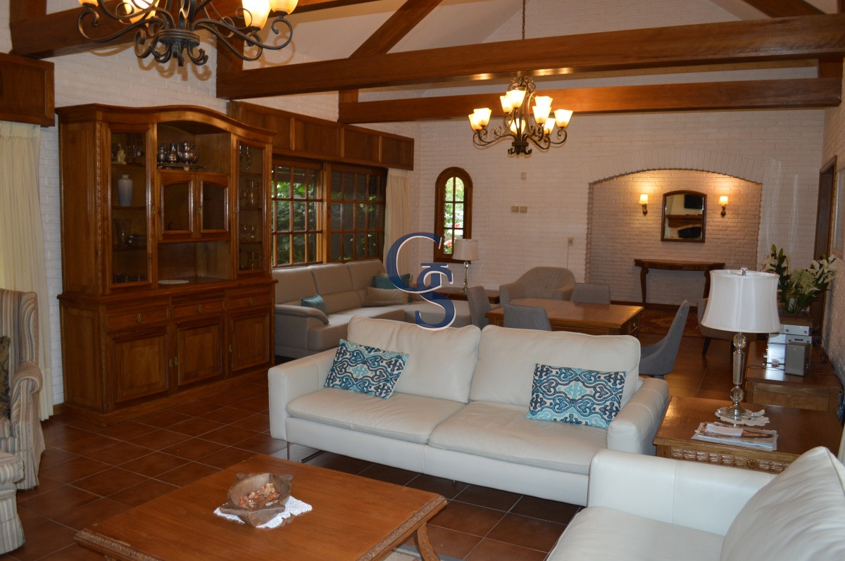 Casa ID.295169 - En zona residencial