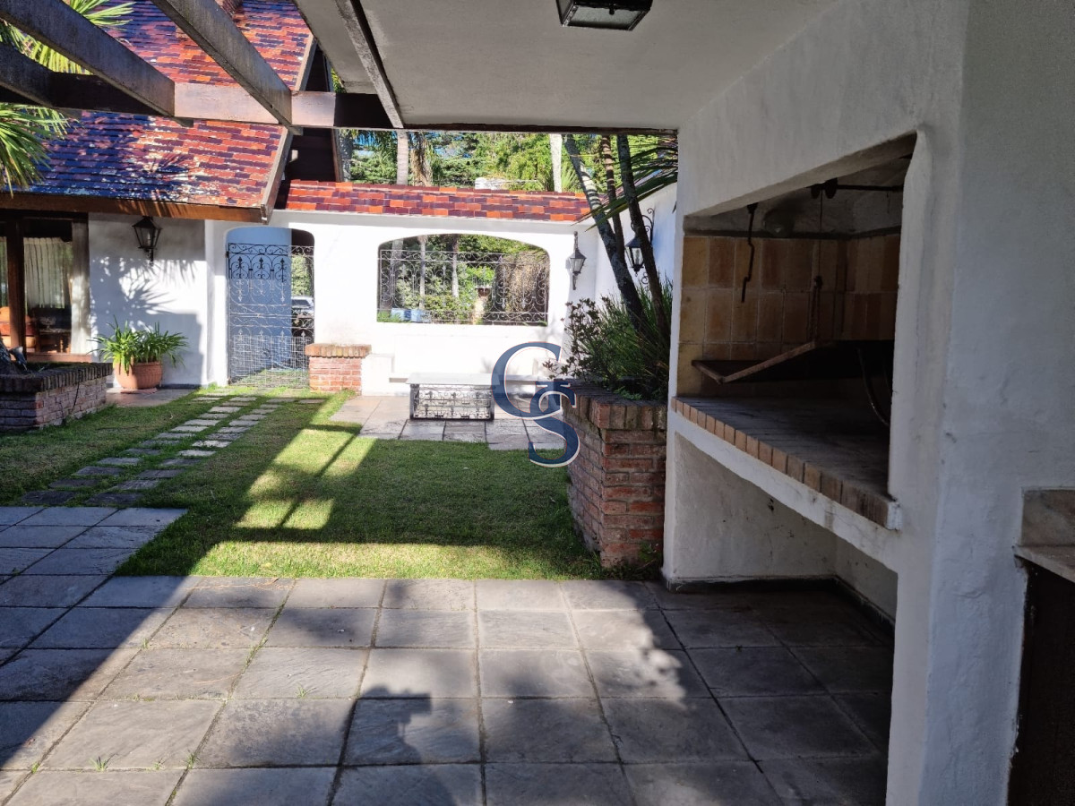 Casa ID.299100 - Chalet en el corazón de las paradas