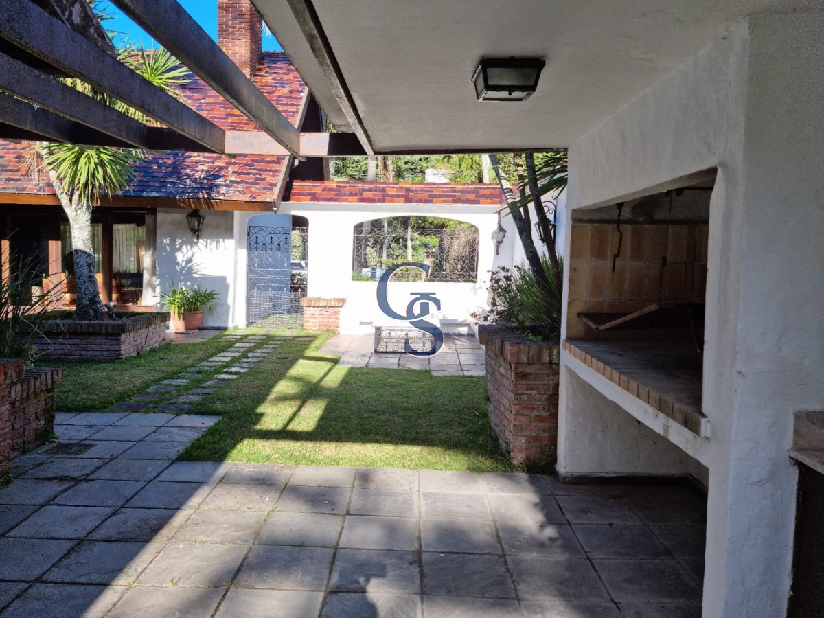 Casa ID.299100 - Chalet en el corazón de las paradas
