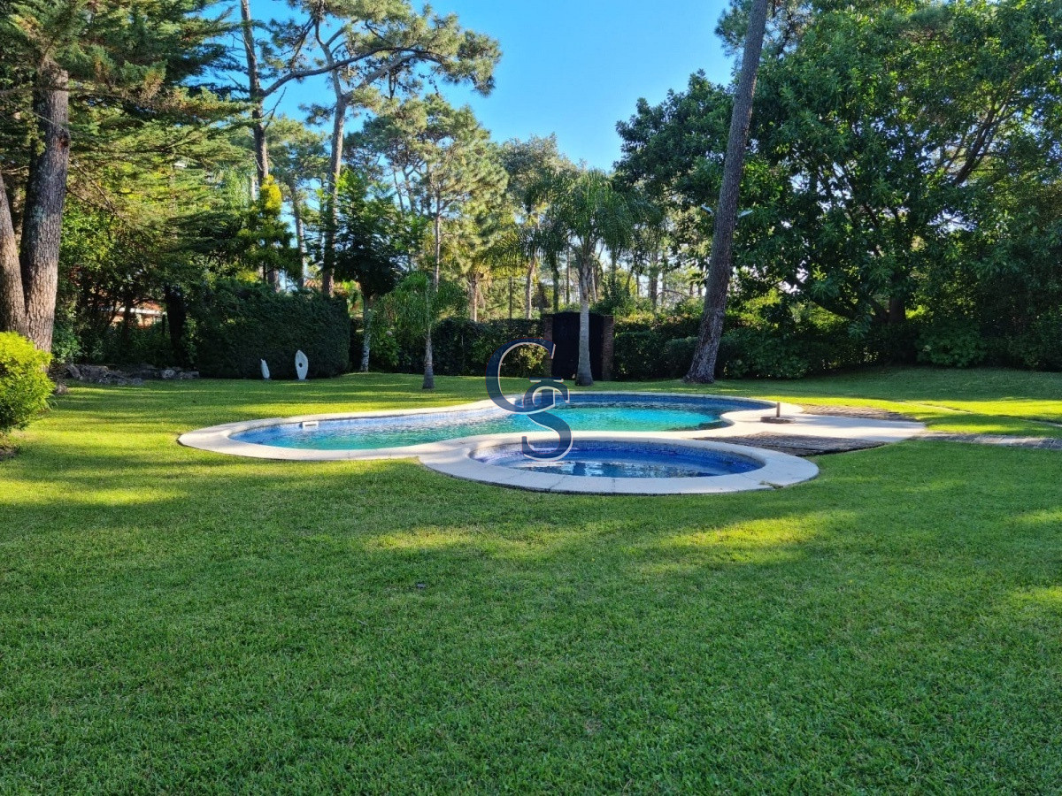 Casa ID.299100 - Chalet en el corazón de las paradas