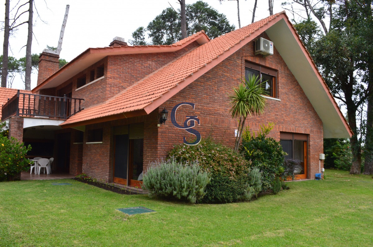 Casa ID.295169 - En zona residencial