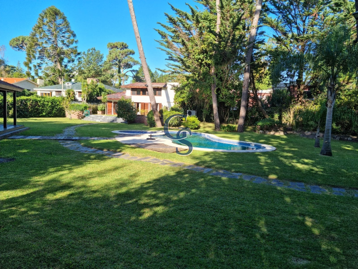 Casa ID.299100 - Chalet en el corazón de las paradas