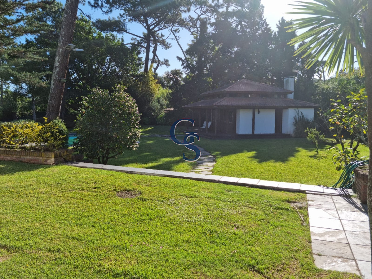 Casa ID.299100 - Chalet en el corazón de las paradas