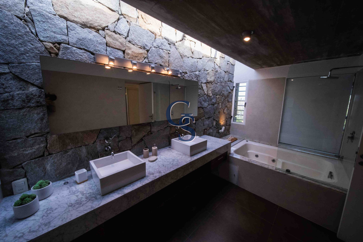 Casa ID.294587 - ESPECTACULAR EN ALTOS DE PUNTA PIEDRAS