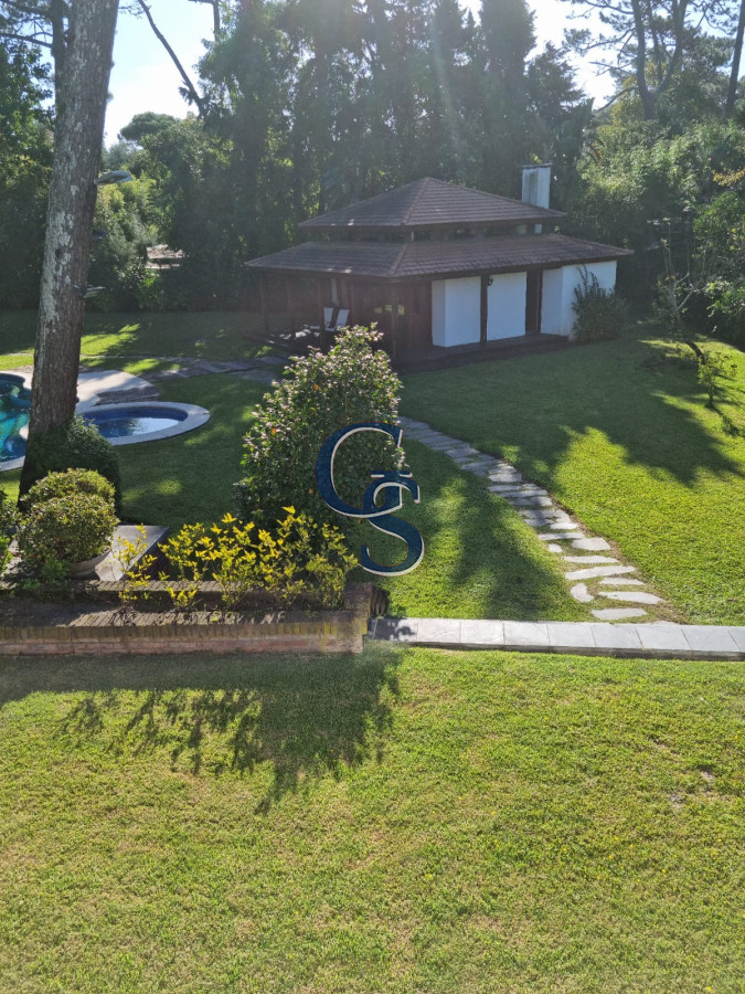 Casa ID.299100 - Chalet en el corazón de las paradas