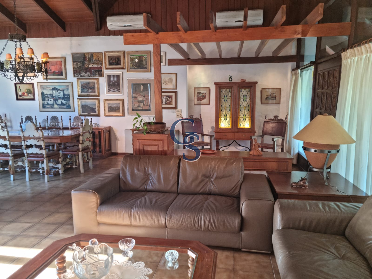 Casa ID.299100 - Chalet en el corazón de las paradas