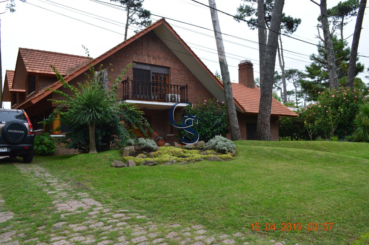 Casa ID.295169 - En zona residencial