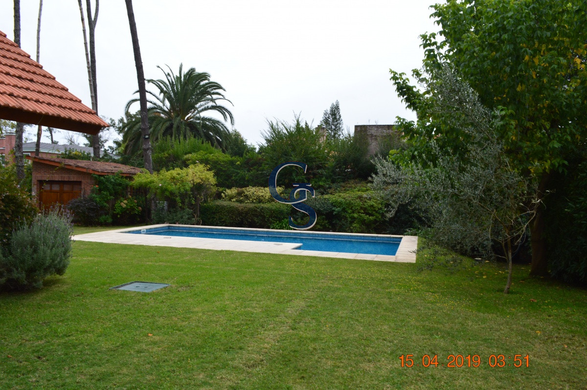 Casa ID.295169 - En zona residencial