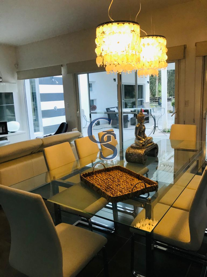 Casa ID.295183 - Casa en Pinares, 3 dormitorios *