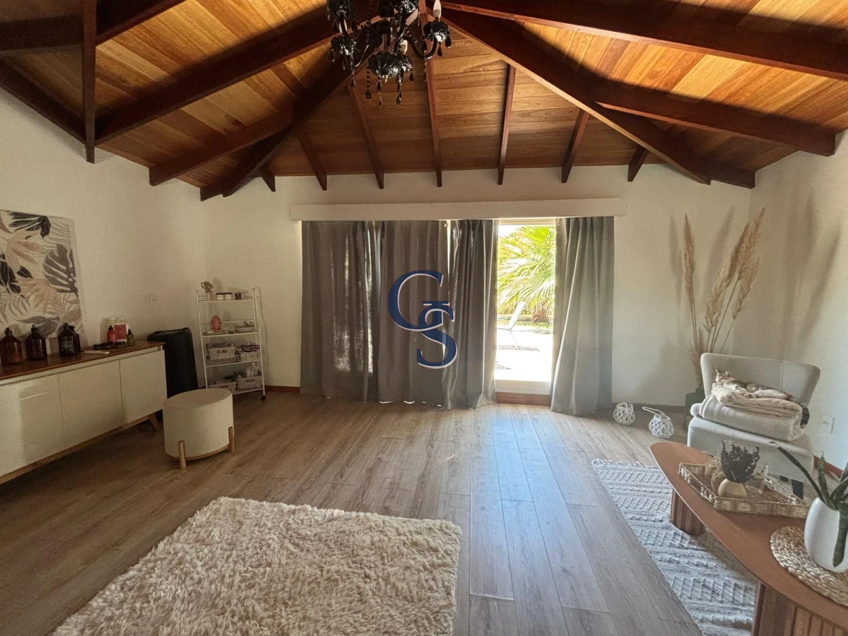 Casa ID.299944 - excelente ubicacion y precio
