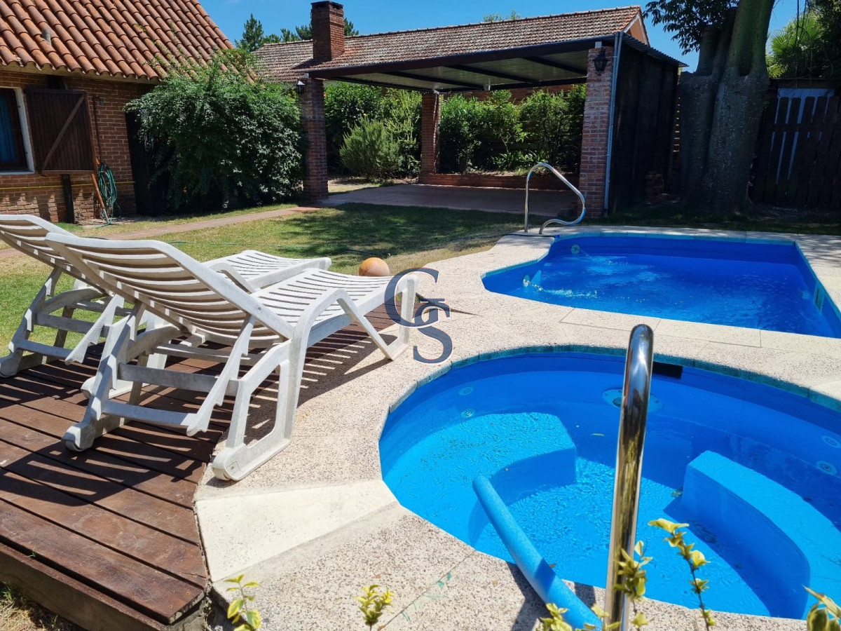 Casa ID.298846 - En zona residencial tranquila, próx. al mar. 