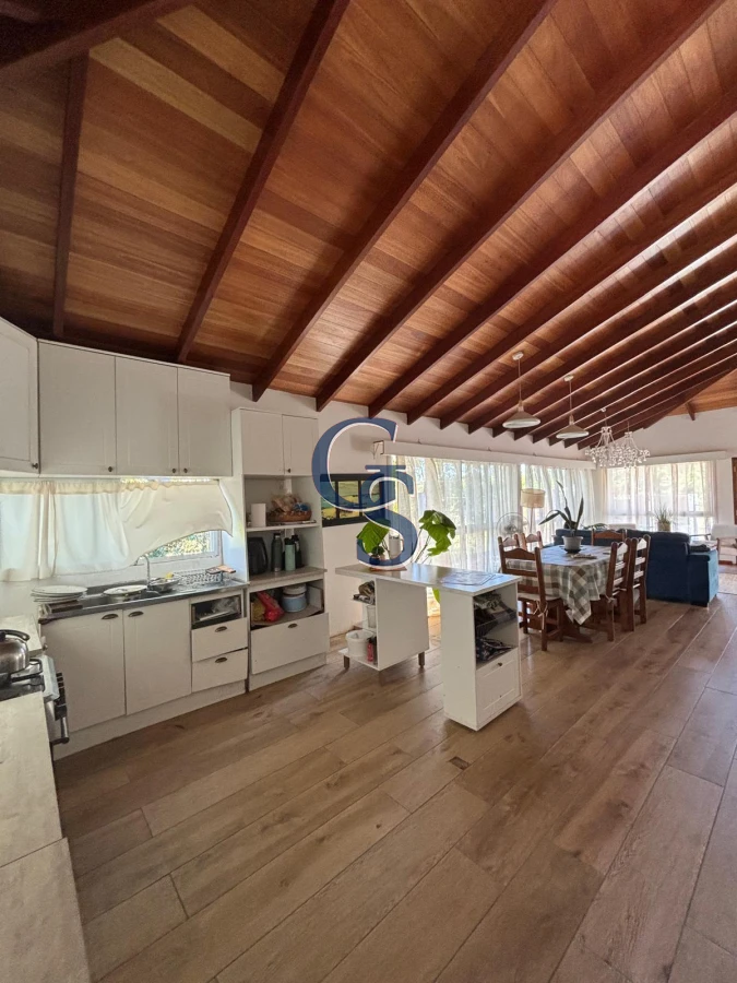 Casa ID.299944 - excelente ubicacion y precio