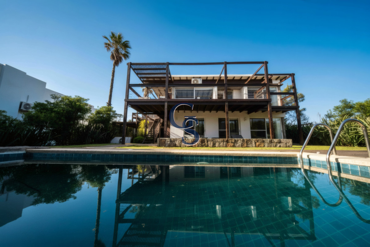 Casa ID.294587 - ESPECTACULAR EN ALTOS DE PUNTA PIEDRAS