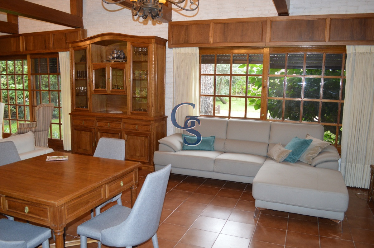 Casa ID.295169 - En zona residencial