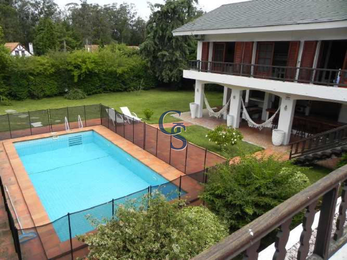 Casa ID.294885 - Gran chalet desarrollado en 2 plantas