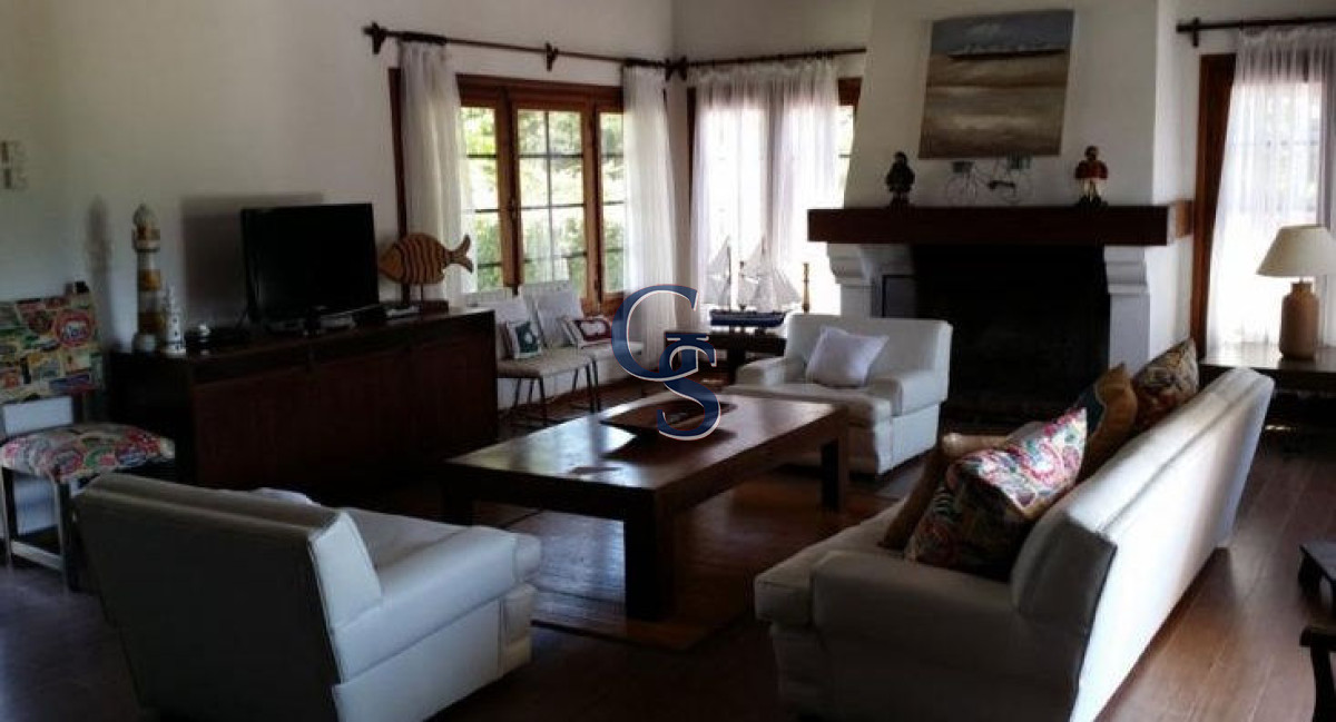 Casa ID.294885 - Gran chalet desarrollado en 2 plantas