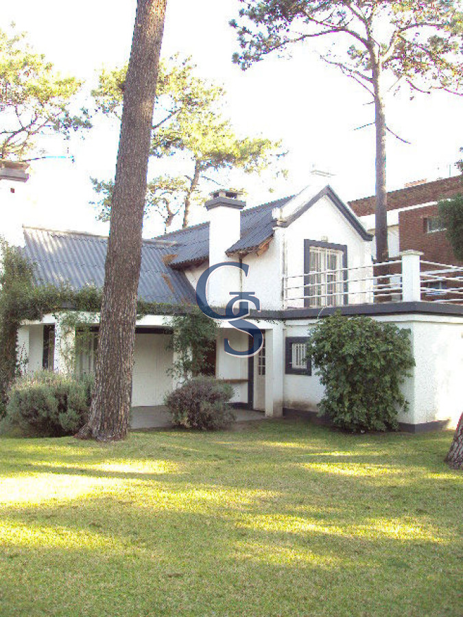 Casa ID.294967 - En barrio residencial próximo al mar. 