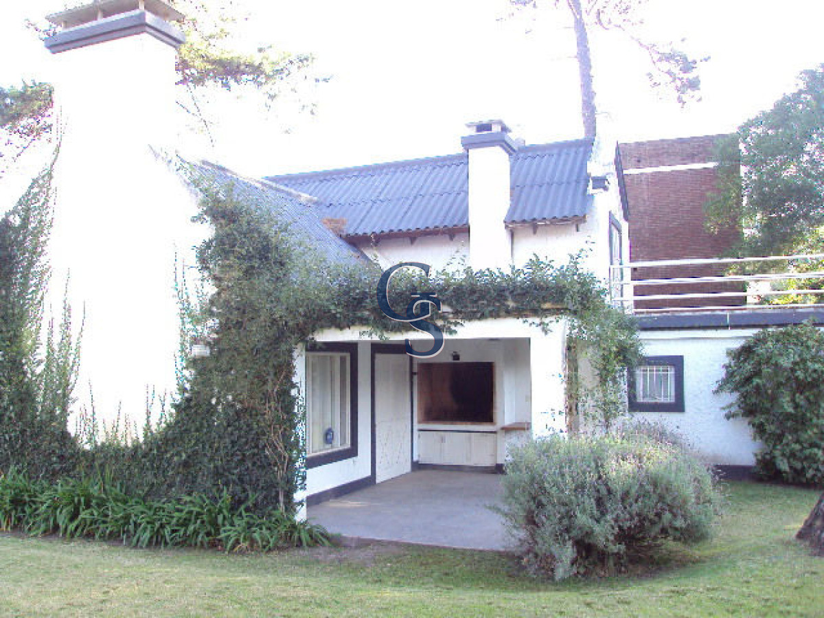 Casa ID.294967 - En barrio residencial próximo al mar. 