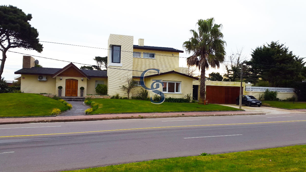 Casa ID.295213 - Paradas - próxima al mar. 