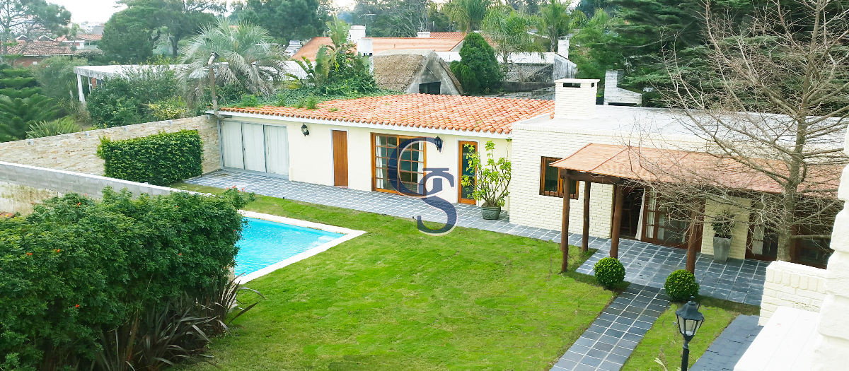 Casa ID.295213 - Paradas - próxima al mar. 