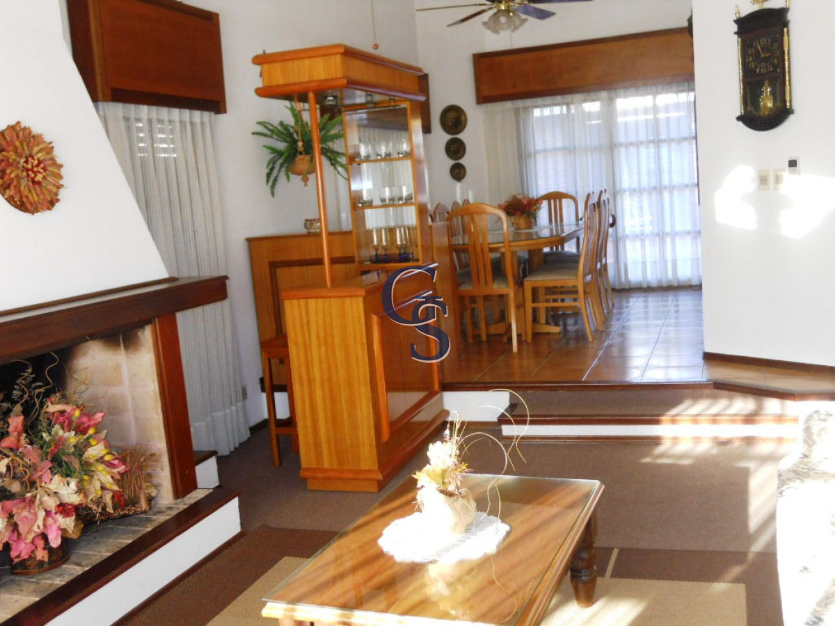 Casa ID.295289 - Casa en Roosevelt, 6 dormitorios *