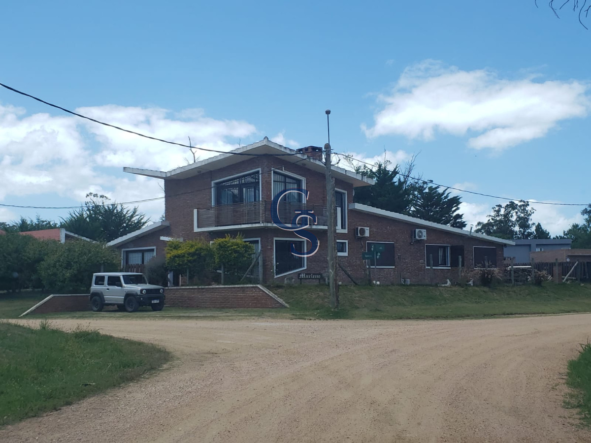 Casa ID.298202 - En zona tranquila. 