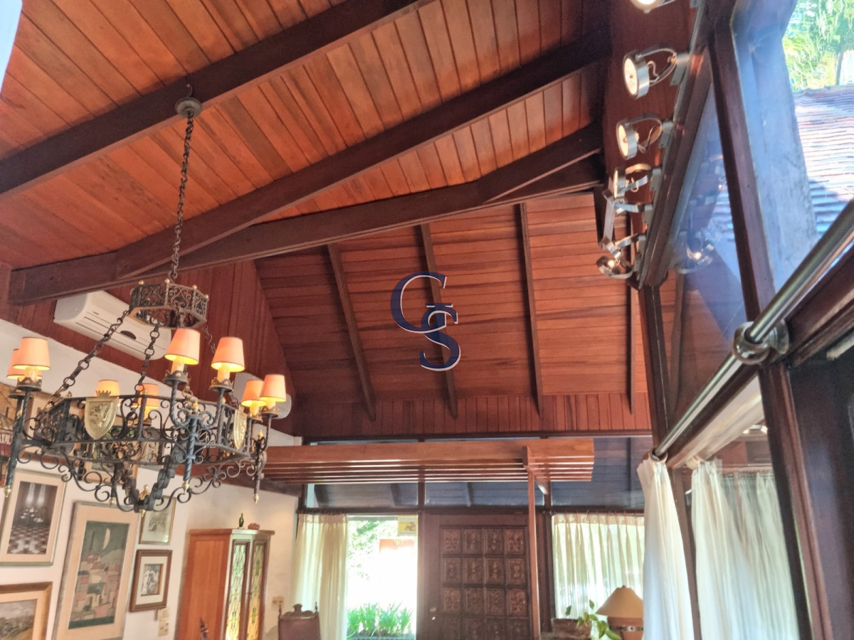 Casa ID.299100 - Chalet en el corazón de las paradas