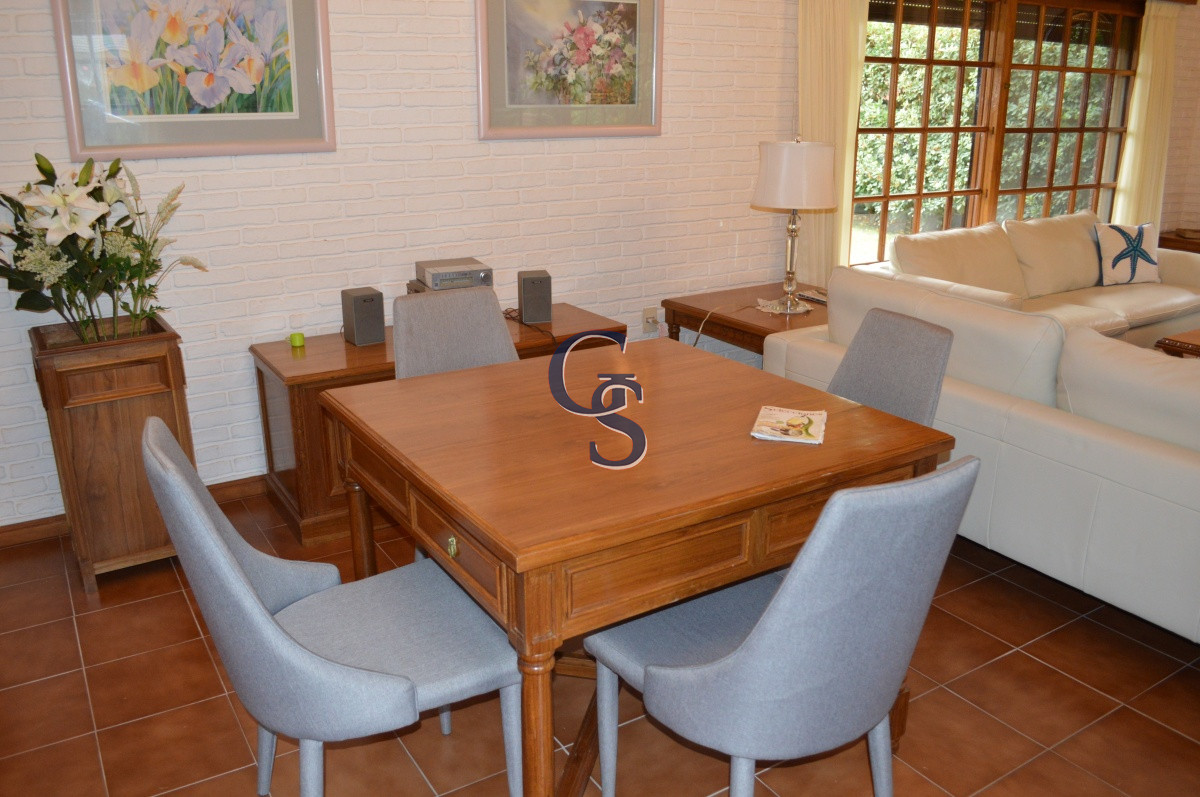 Casa ID.295169 - En zona residencial