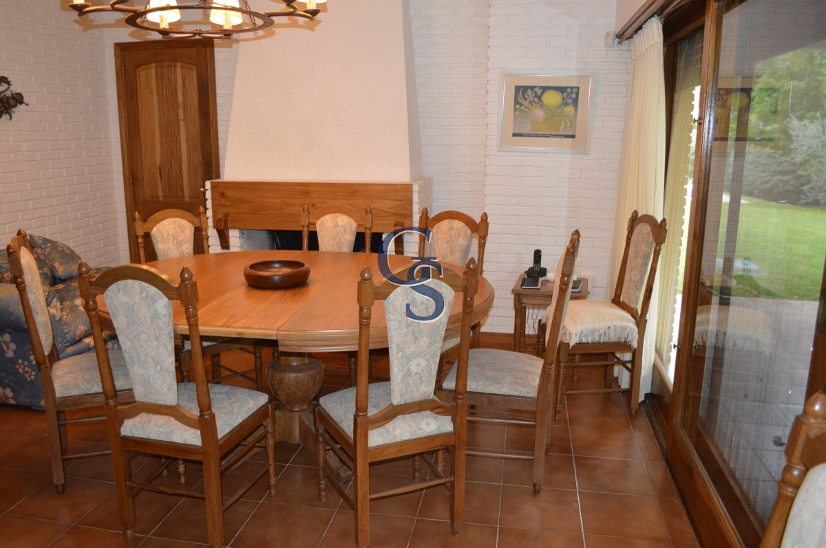 Casa ID.295169 - En zona residencial