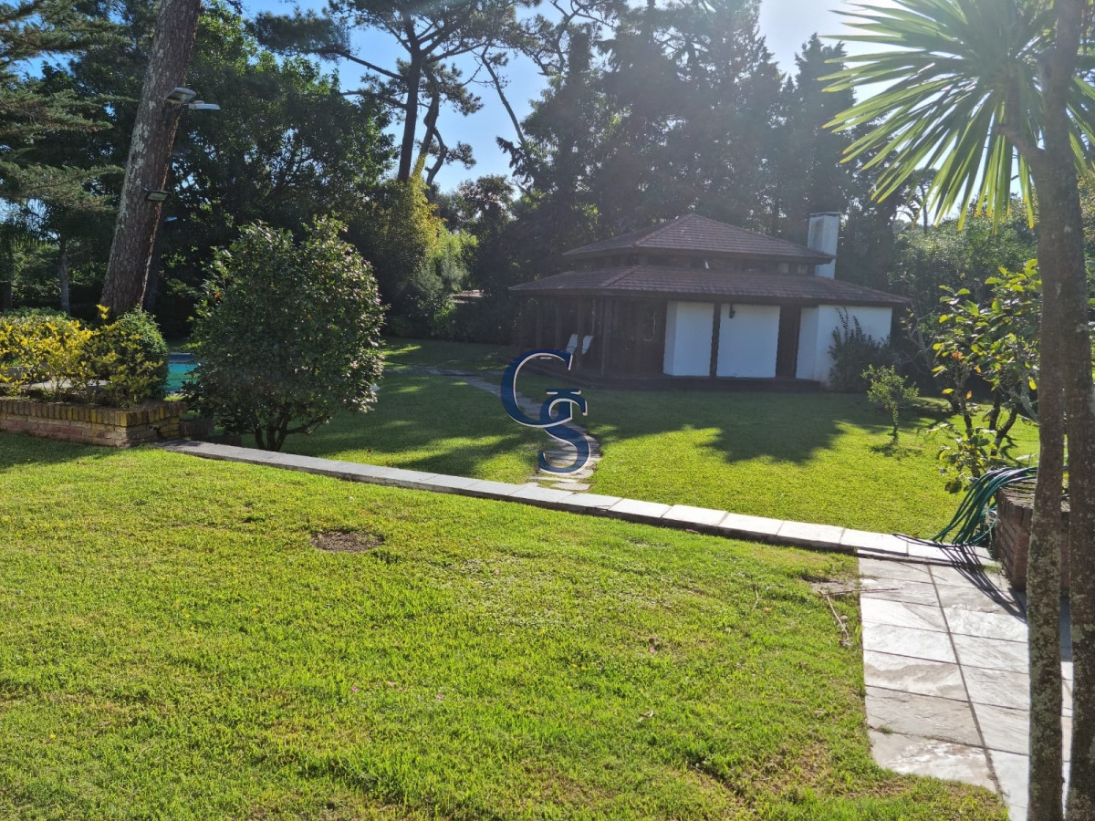 Casa ID.299100 - Chalet en el corazón de las paradas