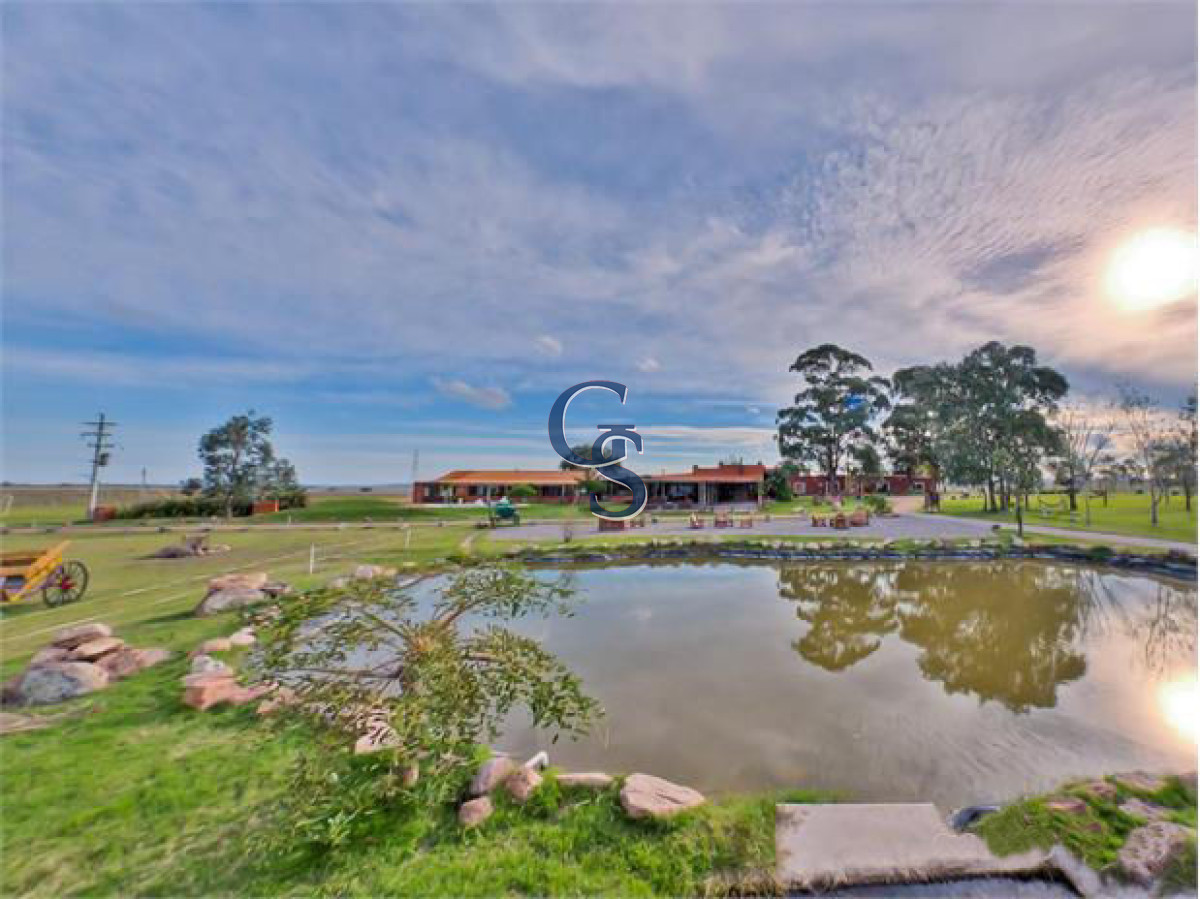 Chacra ID.296457 - Espectacular estancia estilo colonial.