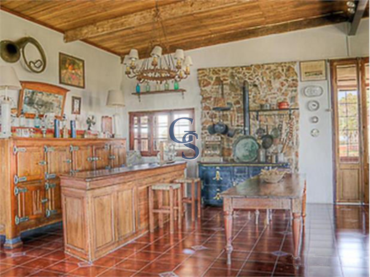 Chacra ID.296457 - Espectacular estancia estilo colonial.
