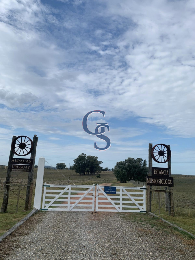 Chacra ID.296457 - Espectacular estancia estilo colonial.