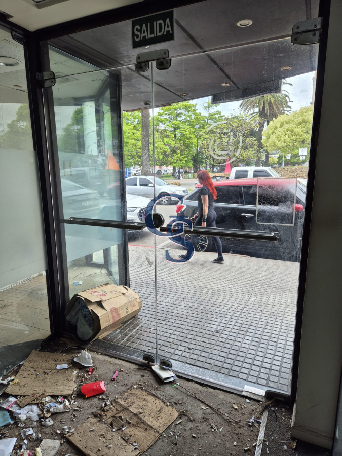 Local Comercial ID.299906 - LOCAL COMERCIAL 