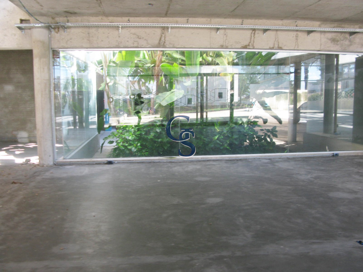 Local Comercial ID.296719 - en la tracional calle de las palmeras