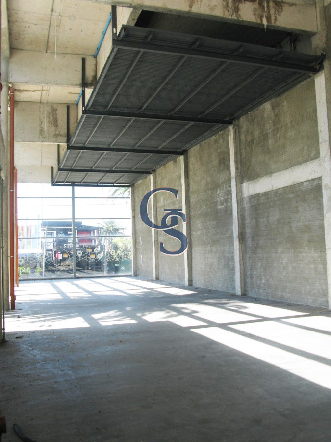 Local Comercial ID.296719 - en la tracional calle de las palmeras