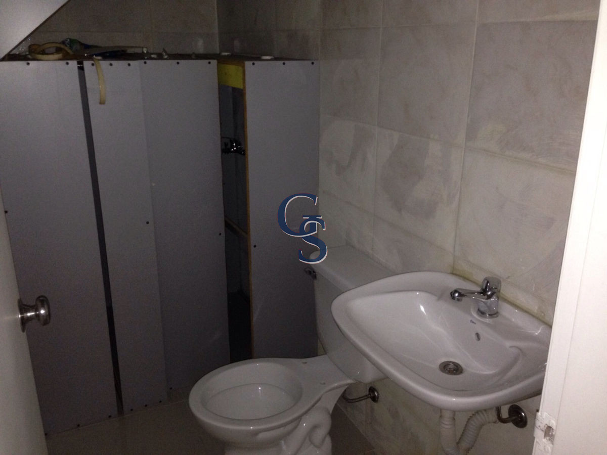 Local Comercial ID.296660 - Alquiler anual contrato a 3 años 
