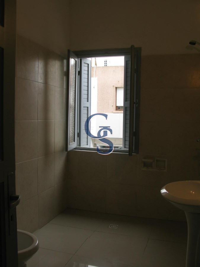 Local Comercial ID.297453 - Excelente ubicación