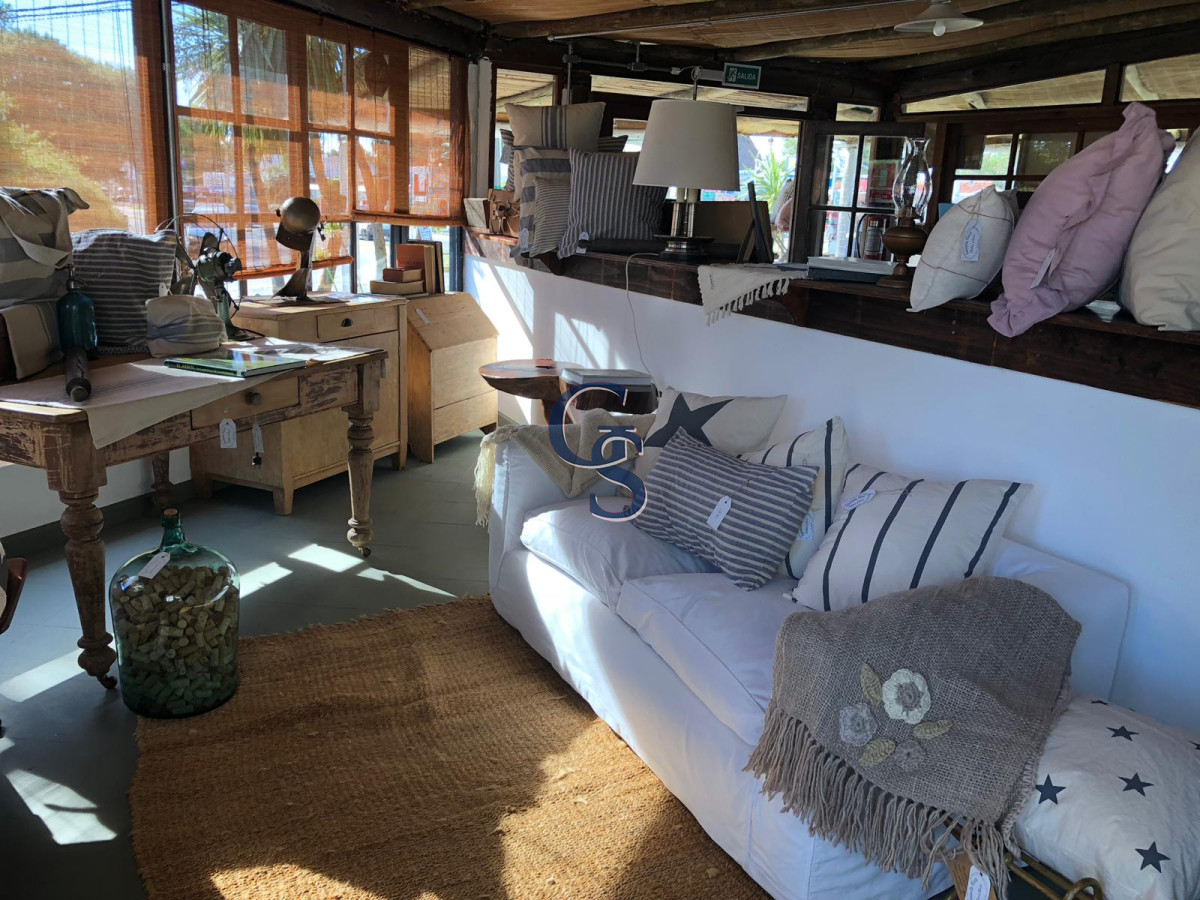 Local Comercial ID.298478 - Local en La Barra, La Barra